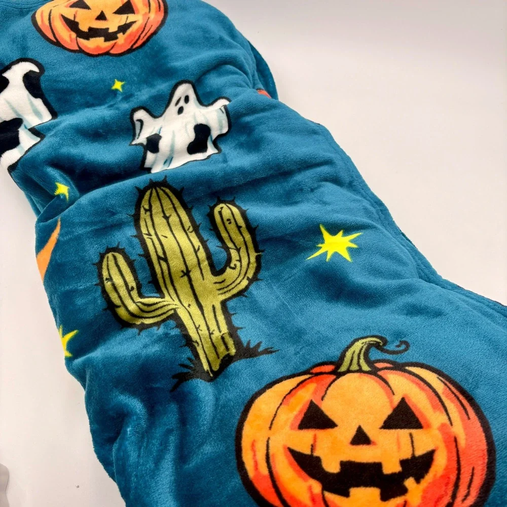Wrangler Oversized Ultra Plush Throw Halloween Ghost Cactus Teal 60x70 Blanket